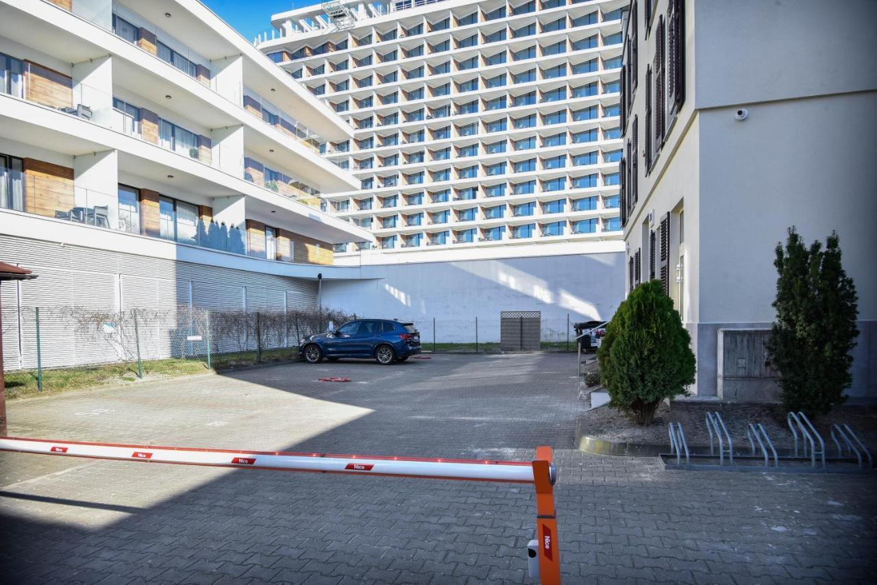 Apartamenty Promenada Z Tarasem I Parkingiem - Apartamenty Na Wyspie Świnoujście Esterno foto